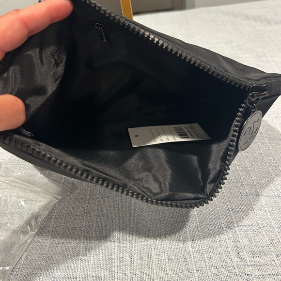 Travel Case - Picture 4 of 4